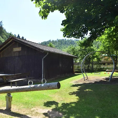 Farm Situated Next To The Kellerwaldnational Park Lägenhet