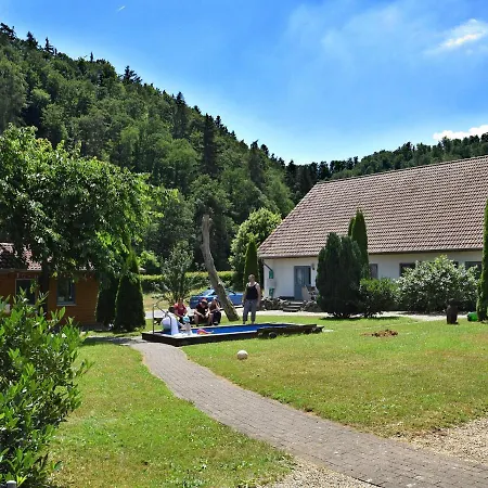 Farm Situated Next To The Kellerwaldnational Park Lägenhet